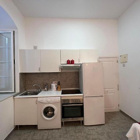 Апартаменти Quirky 1Br Just Off Main Street Prime Location Гібралтар Екстер'єр фото