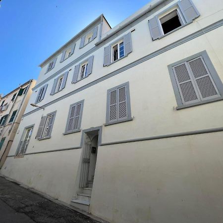 Апартаменти Quirky 1Br Just Off Main Street Prime Location Гібралтар Екстер'єр фото